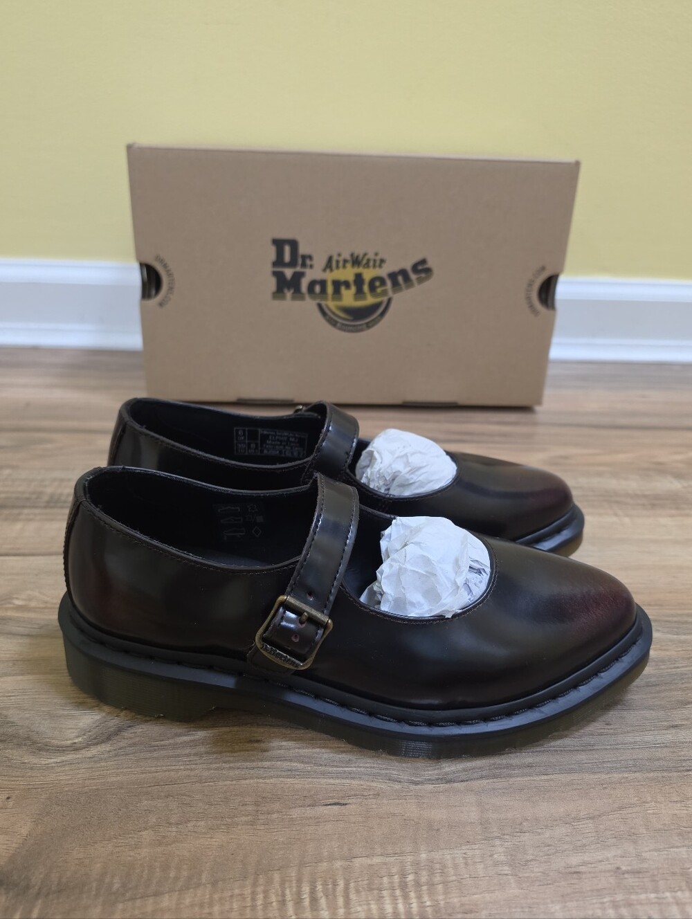 Dr. Martens Elphie Mary Jane Leather in Cherry Red